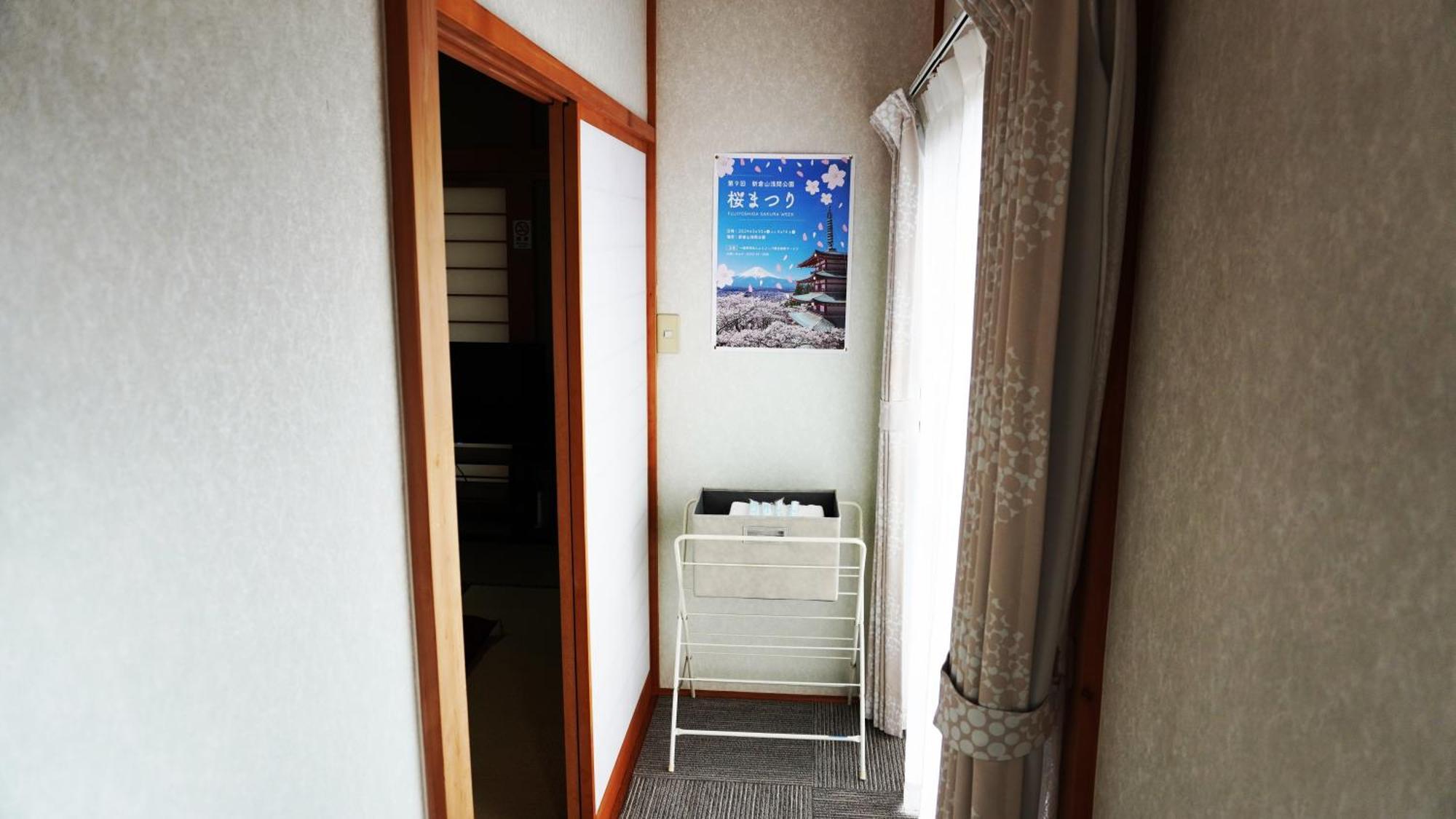 富士山を眺められる宿 ゲストハウス花水木 Nishikatsura Exteriör bild